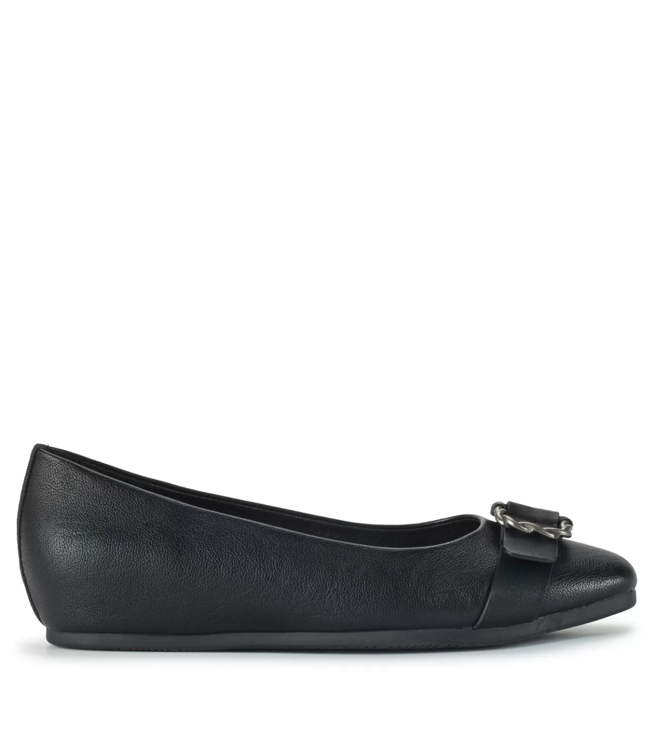 Colette Flat^Baretraps Fashion