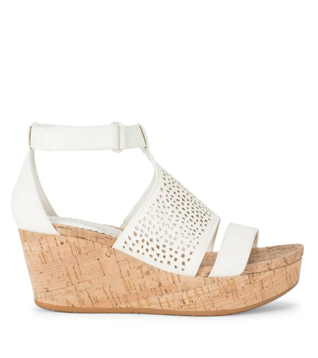 Raisie Wedge Sandal^Baretraps Hot